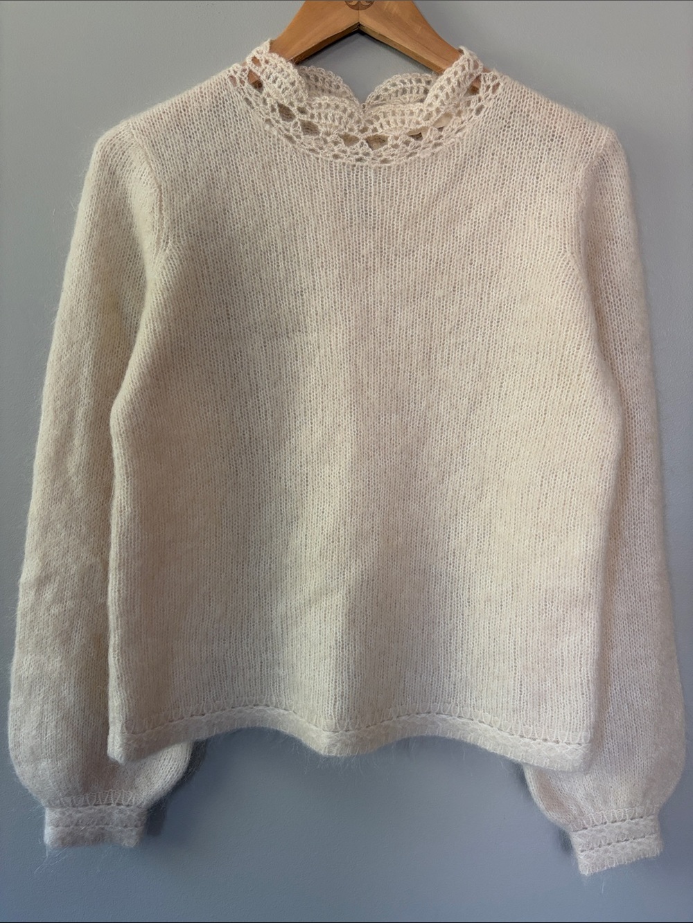 Sezane Kethy Jumper Sweater Small Kid Mohair Vanilla Ivory Lace Crochet Scallop